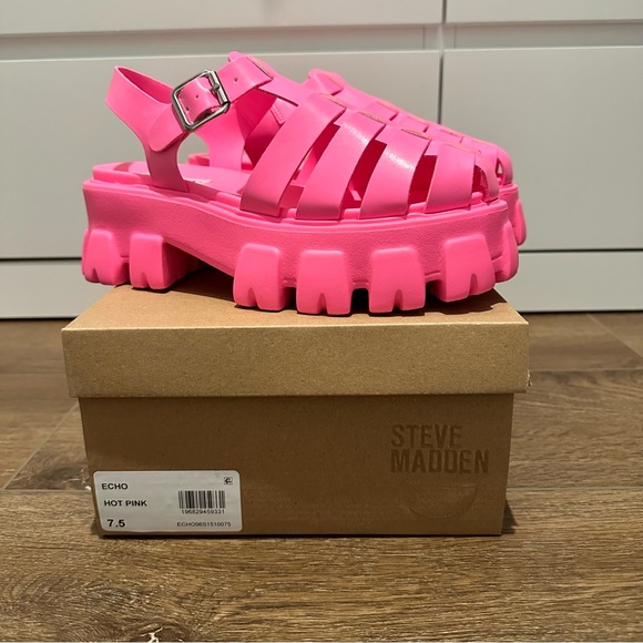 NWT Steve Madden Echo Hot Pink 7.5 - Picture 2 of 5